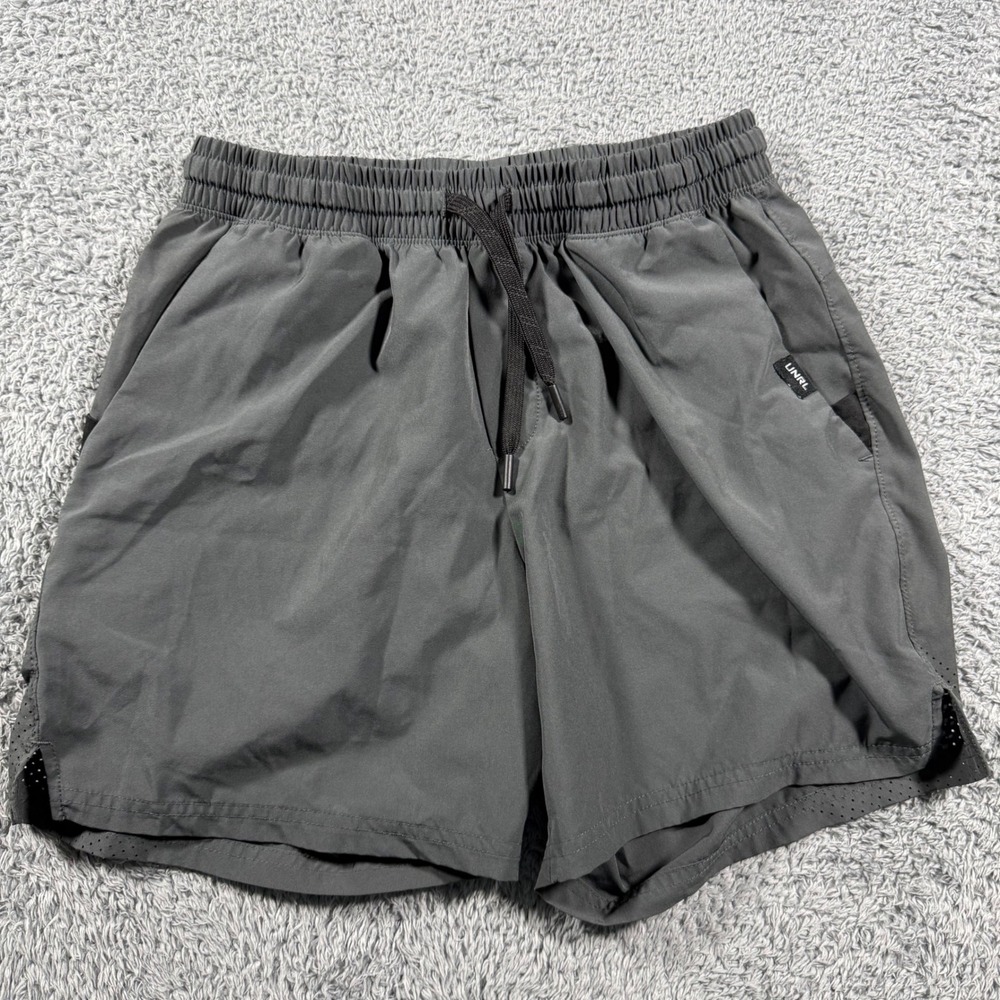 UNRL Athletic Shorts Mens Size Medium Grey Performance Zip Pockets Running
